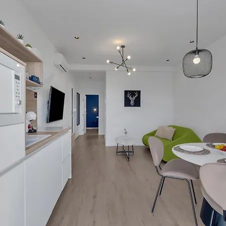 Апартаменти Balmis House A