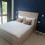 Balmis House A アパート マカルスカ