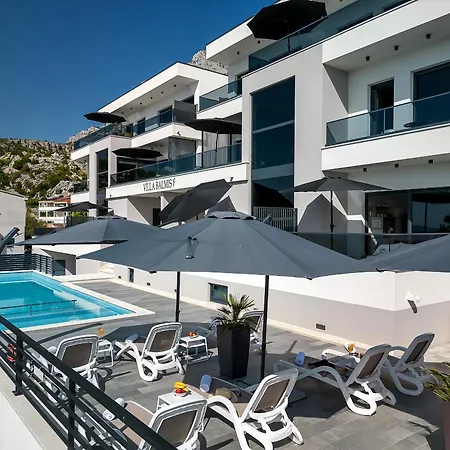 Апартаменти Balmis House A *