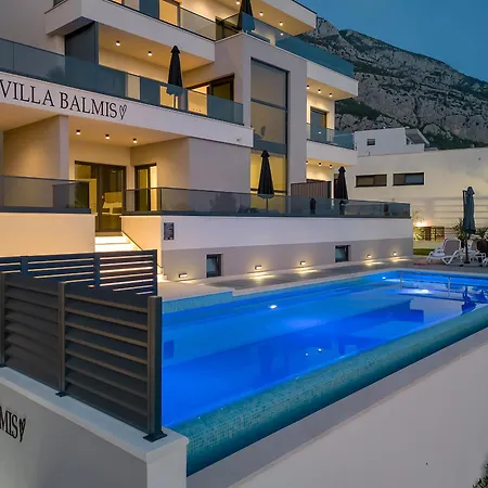 Balmis House A *